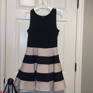 black and cream dress super simple and cute